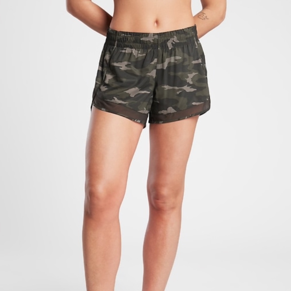 Athleta Mesh Racer Run Short 4"